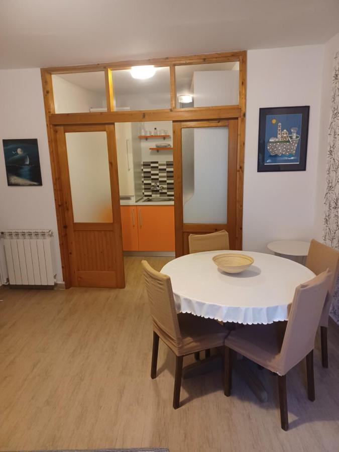 Rooms & Apartments Dolac 赫瓦尔 外观 照片